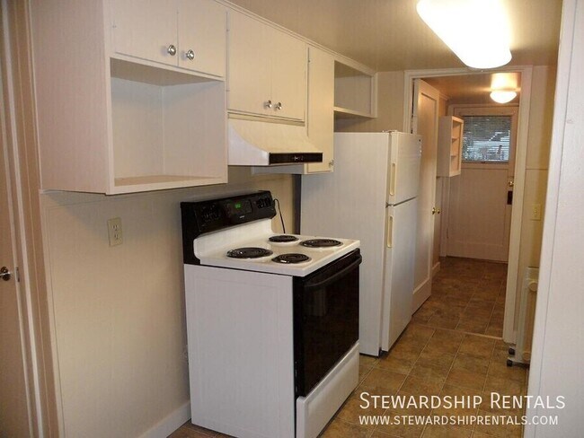 Building Photo - 48172 Lauren Dr