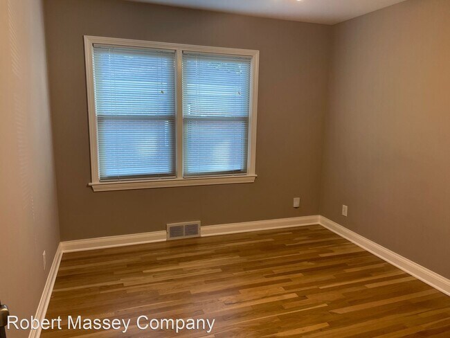 Building Photo - 3 br, 2 bath House - 2205 Paris Drive