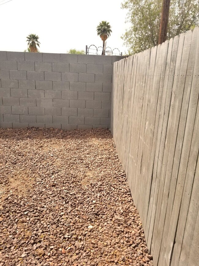 Building Photo - AWESOME 1 BEDROOM AND 1 BATHROOM FOR LEASE