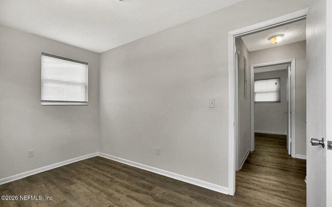 Building Photo - 5013 Chivalry Dr