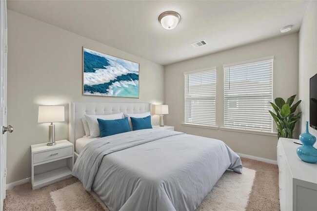 Building Photo - 16107 Hilltop Oak Dr