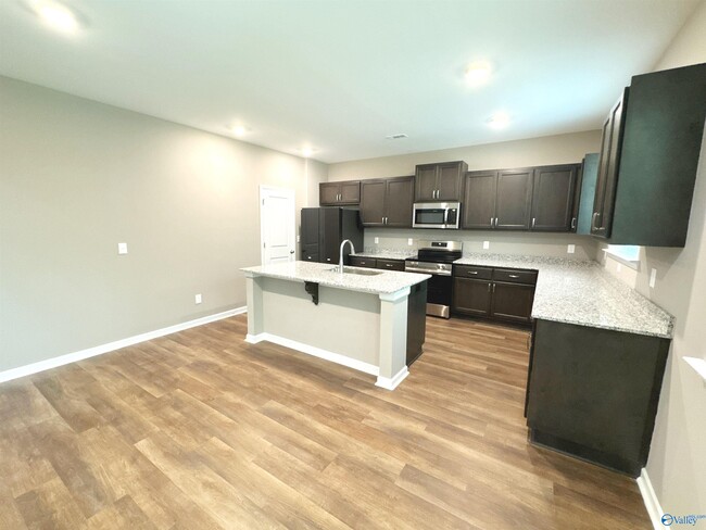 Building Photo - 228 Hibiscus Dr