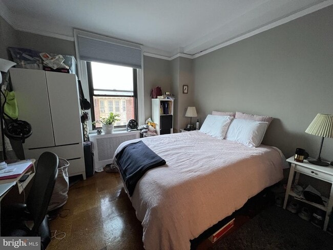 Building Photo - 2031 Locust St