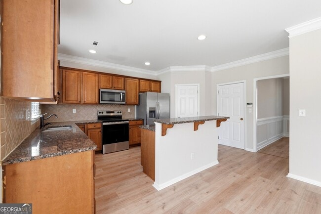 Building Photo - 715 Arbor Cove