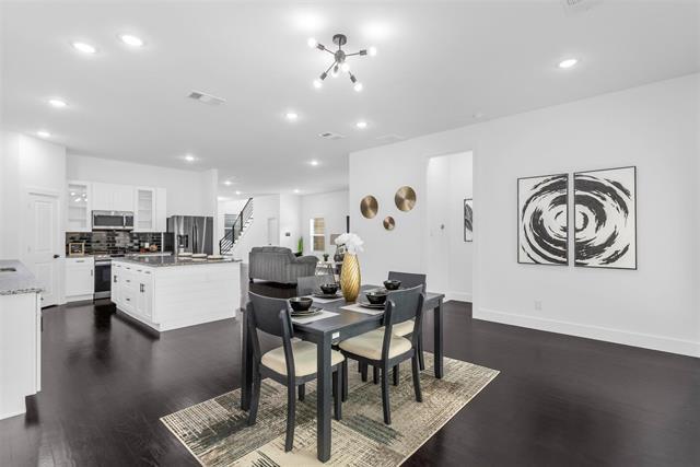 Building Photo - 407 Dubois Ave