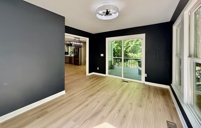 Building Photo - 5635 Falkirk Dr