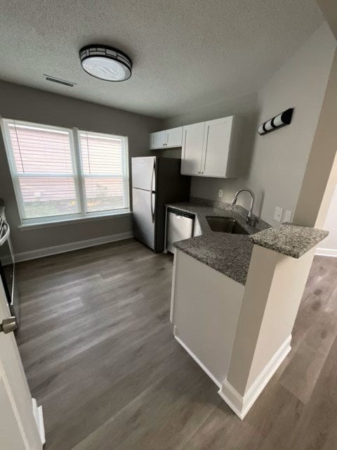 Building Photo - "Newly renovated home in well located community for rent"