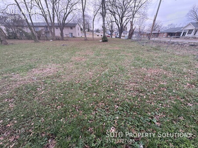 Building Photo - 401 Albert St