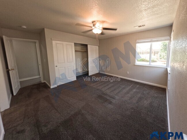 Building Photo - 663 Stoneridge Ct