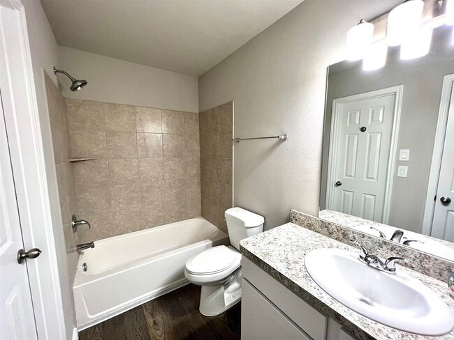 Building Photo - 1403 W Virginia St