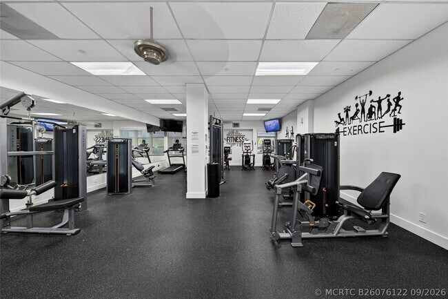 Building Photo - 1370 S Ocean Blvd