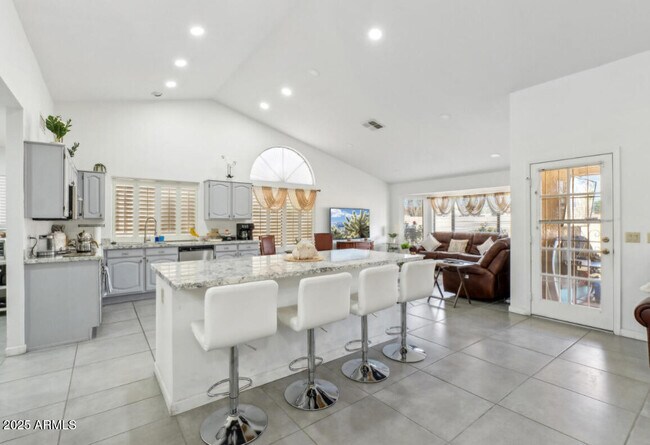 Building Photo - 9814 W Menadota Dr
