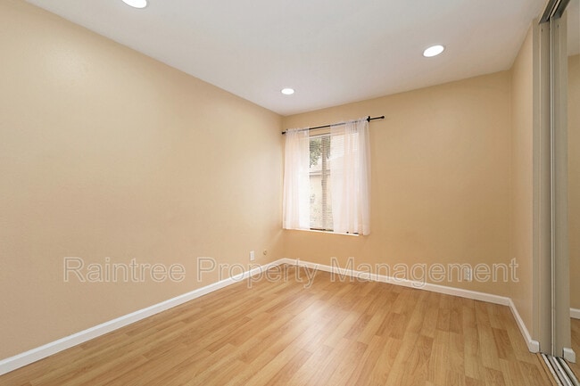Building Photo - 3432 Orchard Way