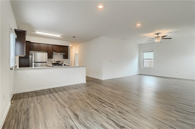 Building Photo - 7213 Tonka Ln