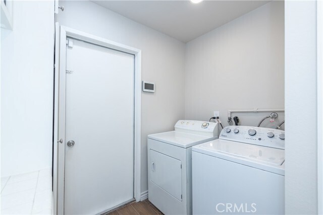 Building Photo - 1091 S Burlwood Dr