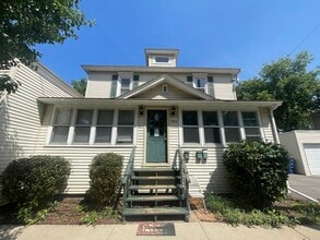 Building Photo - 703 Prospect Ave