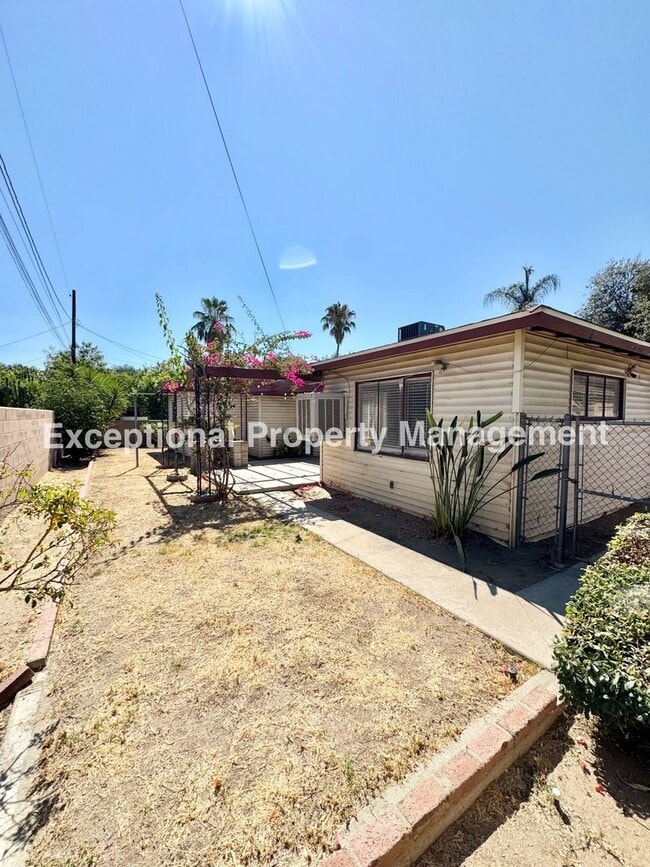 Building Photo - Great 3 bed 2 bath home