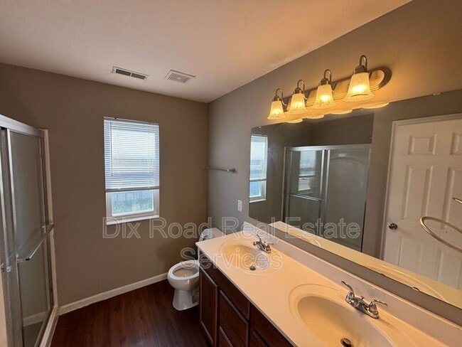 Building Photo - 106 Day Pl