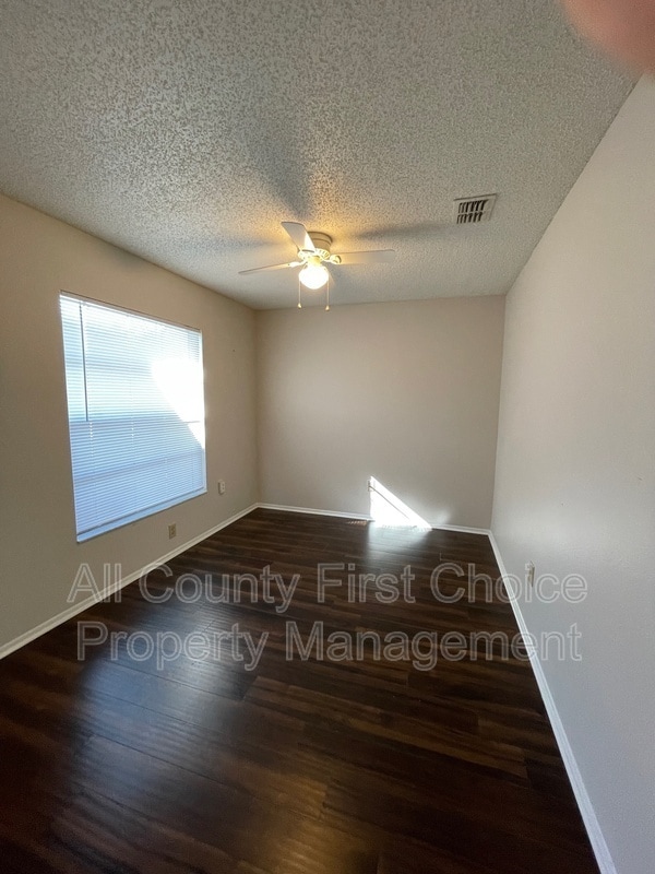 Building Photo - 4069 103rd Ave