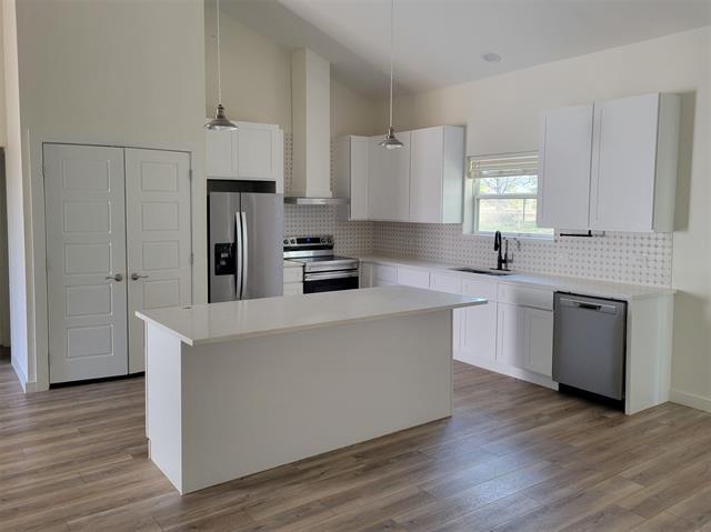 Building Photo - 145 CR 126