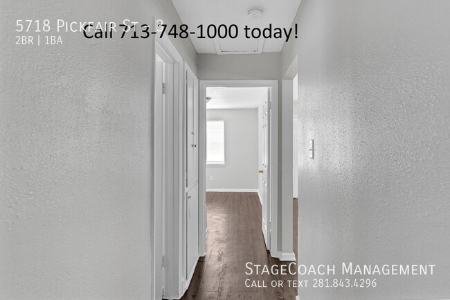 Building Photo - Newly Remodeled Two Bedroom Apartment! REN...