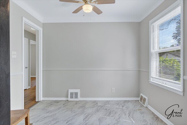 Building Photo - 20410 Five Pts St
