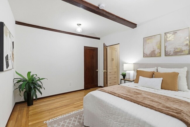 Building Photo - Epic custom remodel on this 1930s Spanish-style home near Downtown Willow Glen!