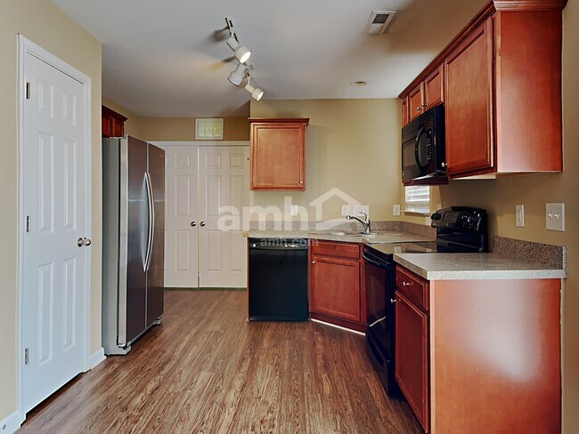 Building Photo - 1482 Hammermill Ln