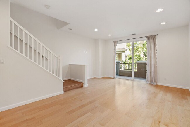 Building Photo - SPACIOUS LUXURY UNIT IN BERRYESSA NEAR SCE...