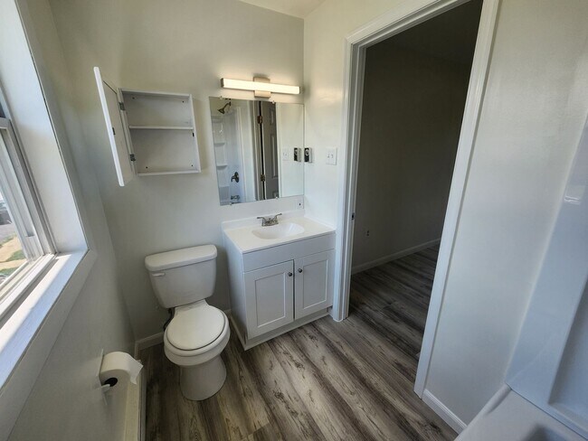 Building Photo - 3430 Gregway Dr
