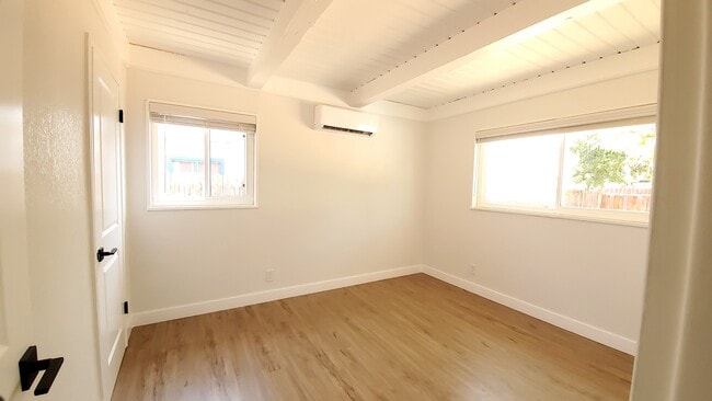 Building Photo - 2309 Barcelona Way