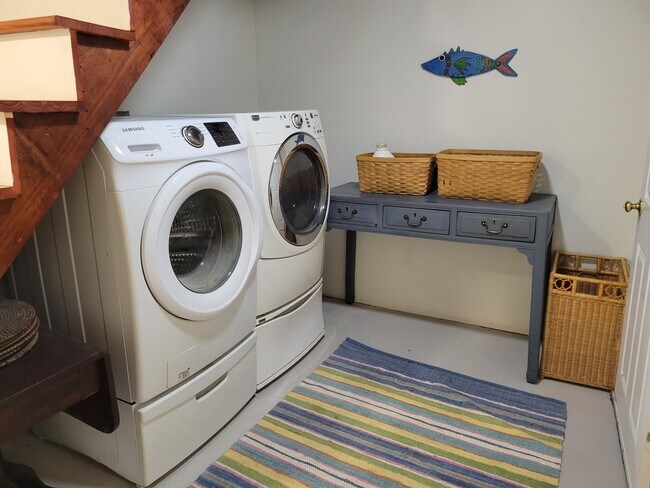 Building Photo - 50 Summit Ave