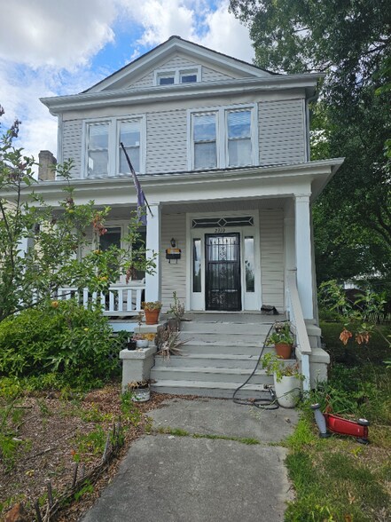 Primary Photo - 2312 3rd Ave