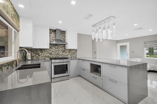 Building Photo - 4225 SW 133rd Ct