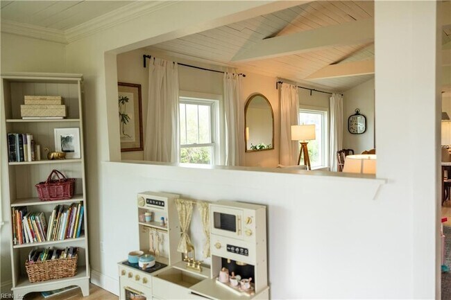 Building Photo - 1361 Elbow Rd