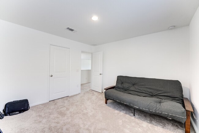 Building Photo - 338 Shady Cedar Hl Ln