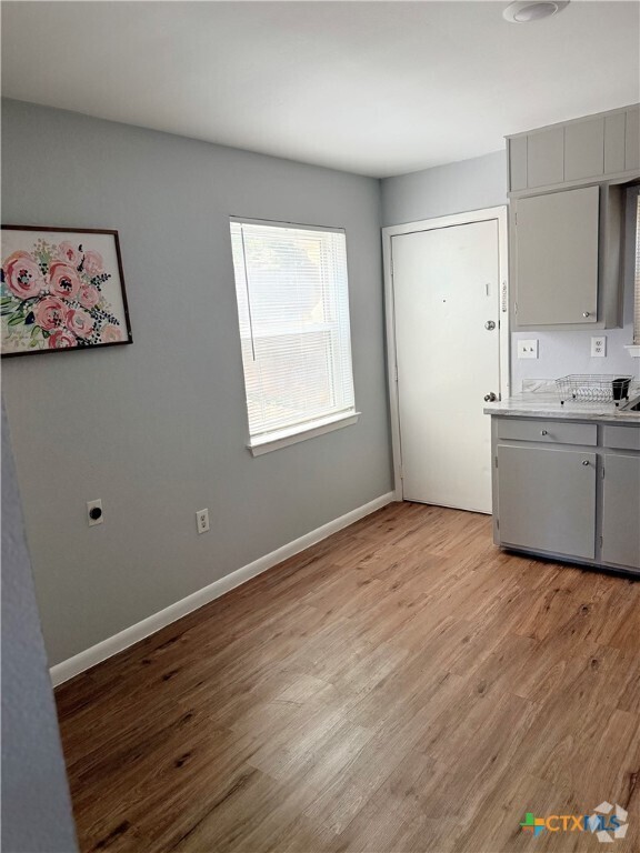 Building Photo - 1302 Brown Dr