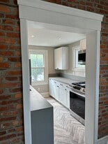 Building Photo - 105 Cricket Avenue