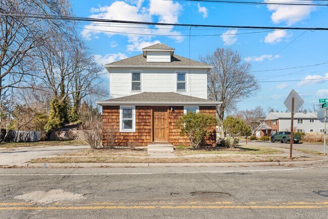 Building Photo - 500 5th Ave