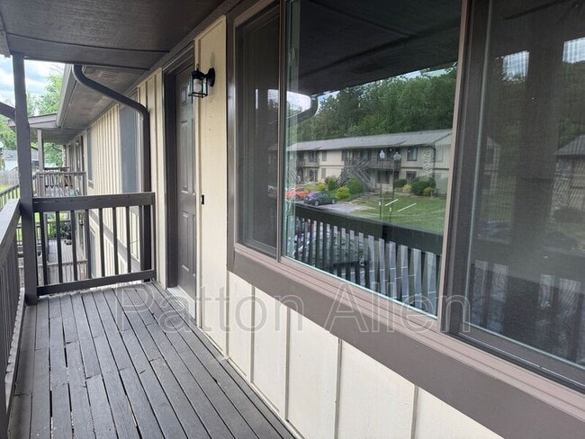 Building Photo - 48 Dawnwood Cir