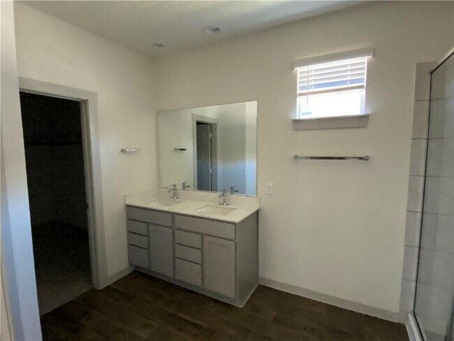Building Photo - 13208 Bryson Dr