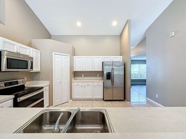 Building Photo - Poinciana single family home in Village 7,...
