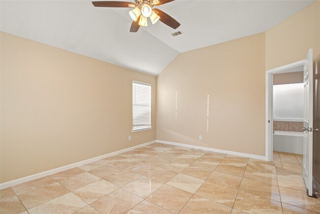 Building Photo - 10506 Pleasant Villas Ln