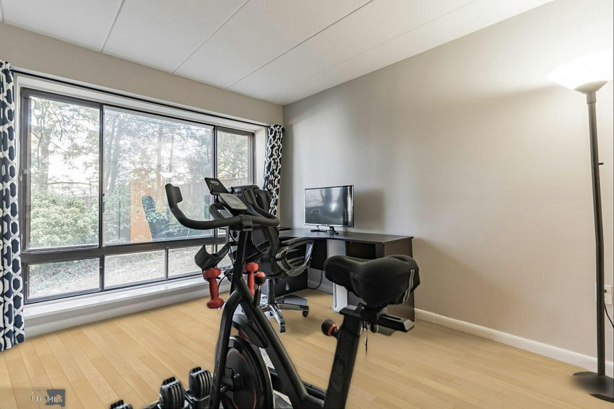 Building Photo - 130 Roberts Ln