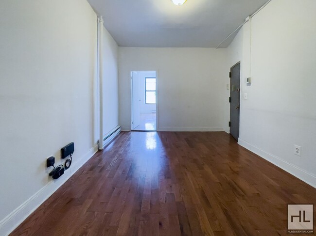 Building Photo - TROUTMAN STREET / Spacious Bushwick 2-Bed ...