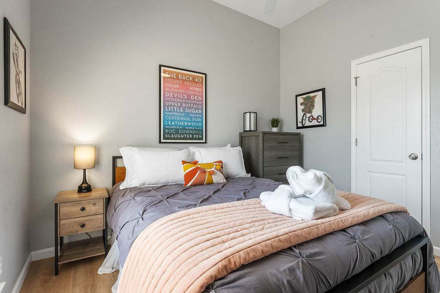 Building Photo - 410 Willington Ln