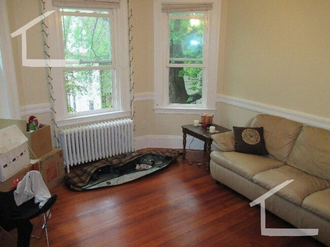 Building Photo - Really nice 5 bed 2 bath in Brighton....