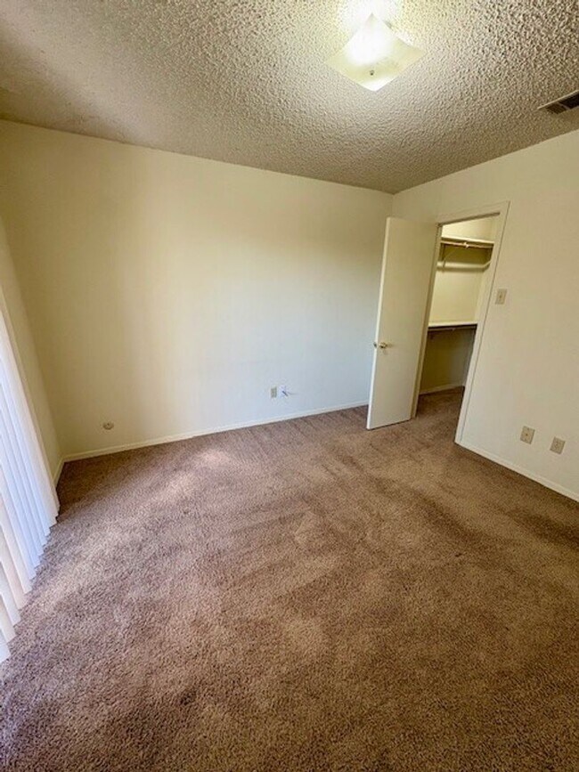 Building Photo - 204-206 Zuni