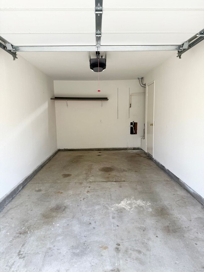 Building Photo - Beautiful Condo Available in Murrieta