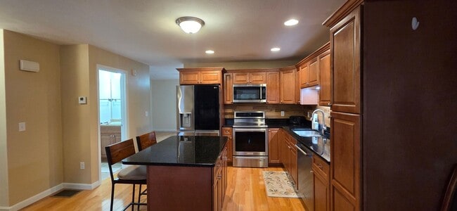 Building Photo - PENDING - 55+ Townhouse available for rent